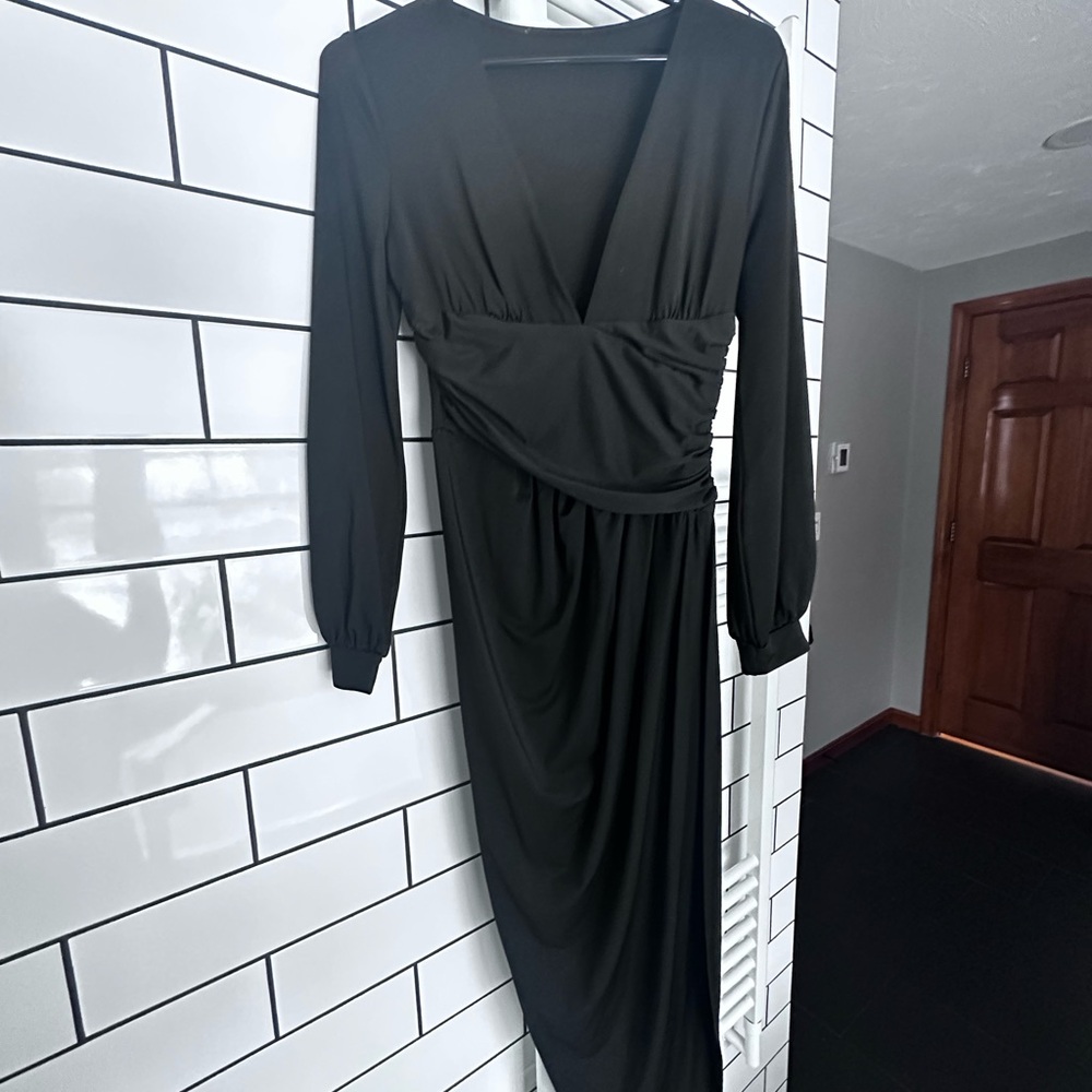 Elegant Black Long Sleeve Dress